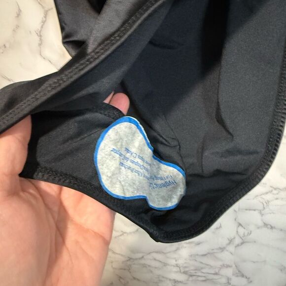 NEW Good American Side Tie Cuout One-Piece Swimsuit in Black Size 3 = L - Picture 4 of 10